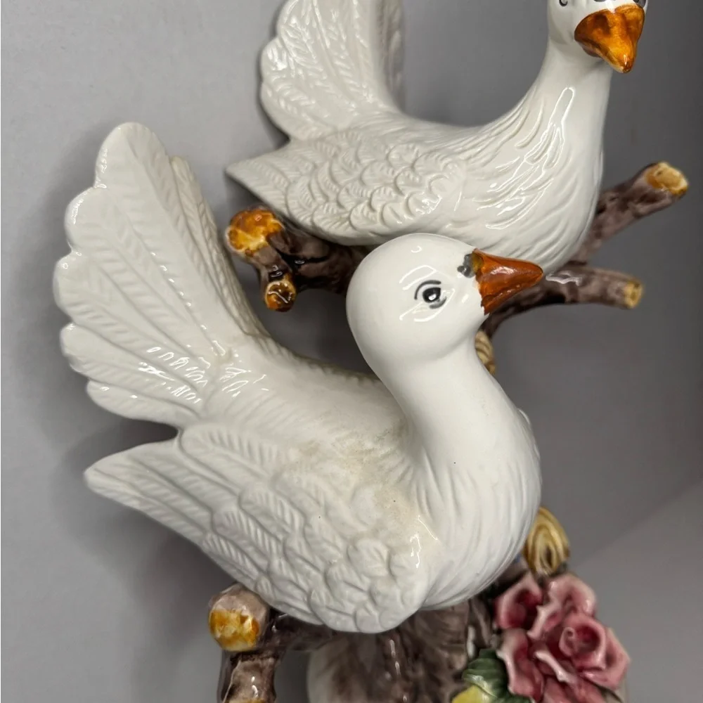 Capodimonte Doves 